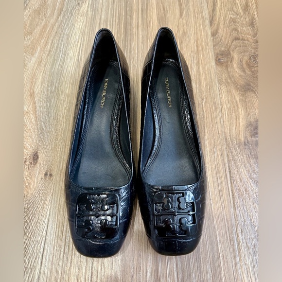 Tory Burch Shoes - Tory Burch Black Georgia Pumps Soft Crocodile Embossed Size 6 EUC